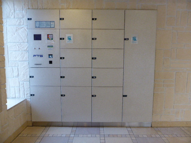 4/4 エントランス