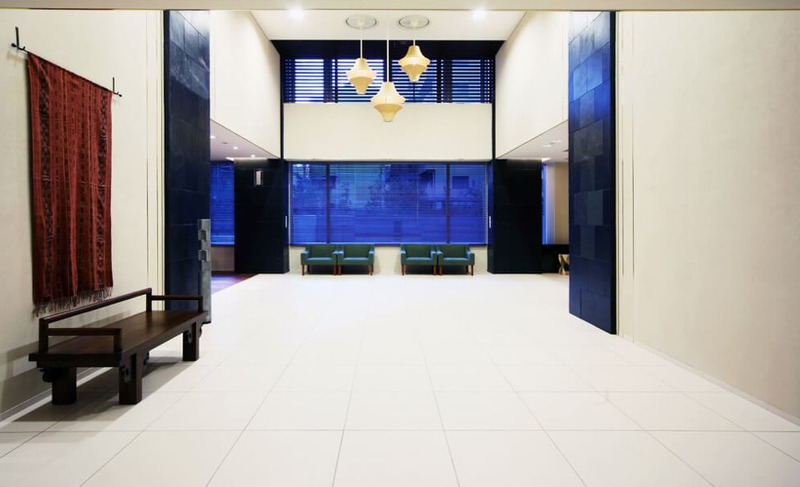 8/10 エントランス