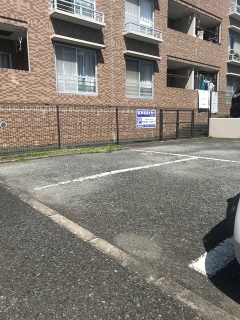 23/24 駐車場