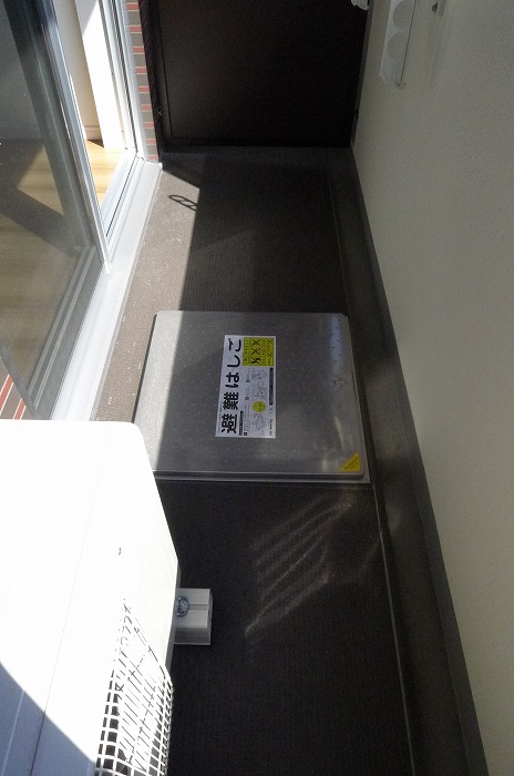 13/23 バルコニー