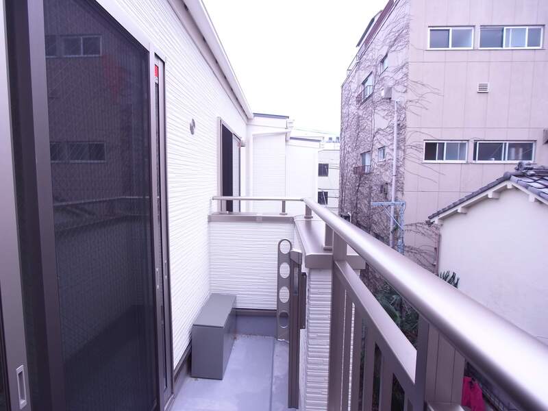 13/18 バルコニー