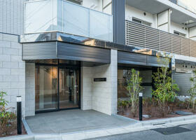 4/5 エントランス