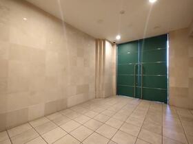 13/13 エントランス