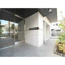 5/5 エントランス