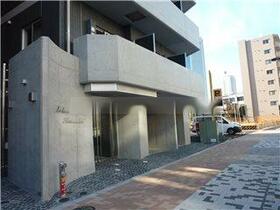 16/16 エントランス