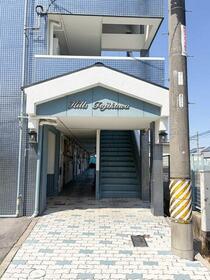 16/16 エントランス