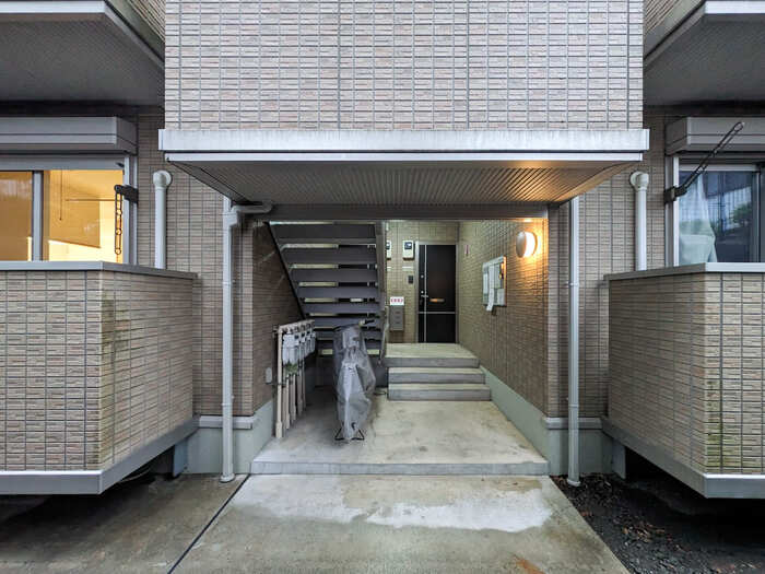 17/17 エントランス