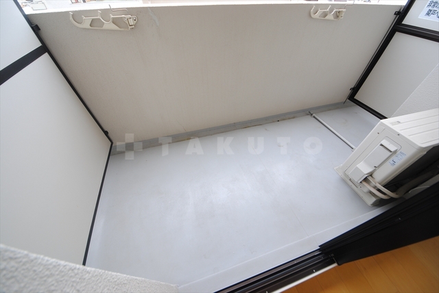 23/30 バルコニー