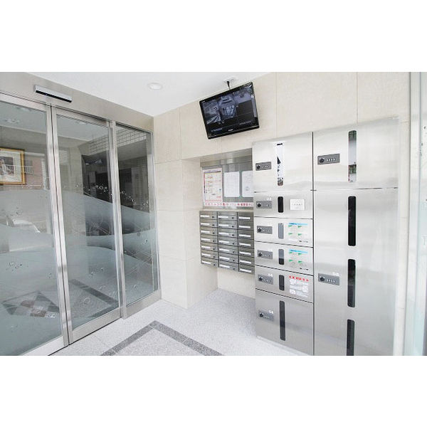 15/21 エントランス