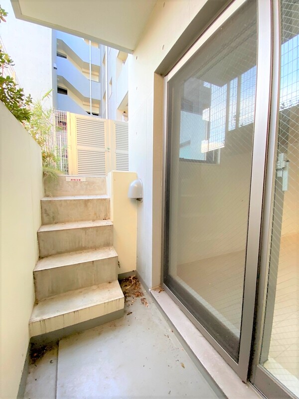 20/21 バルコニー