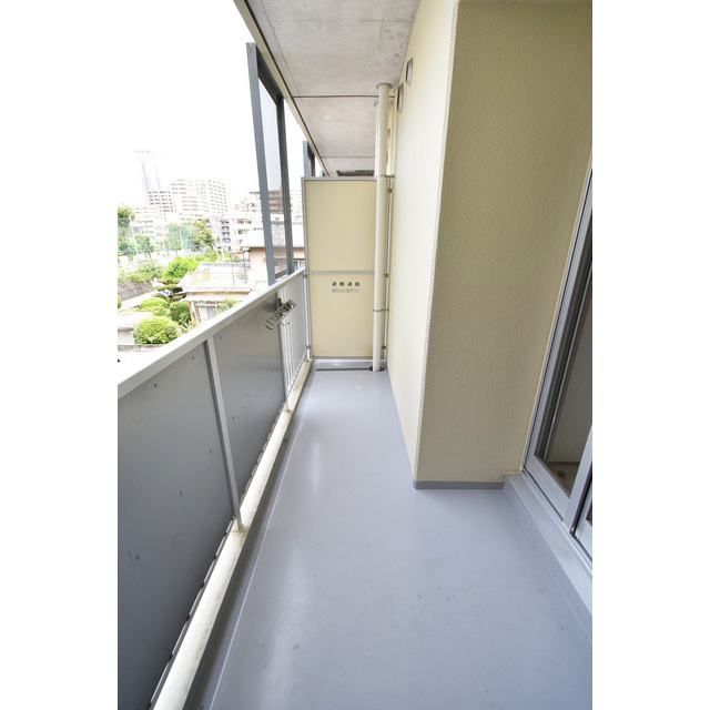 19/30 バルコニー