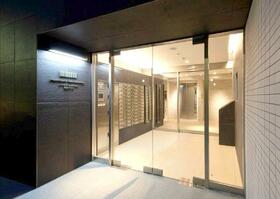 5/5 エントランス