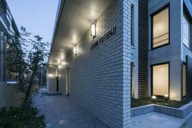 16/16 エントランス