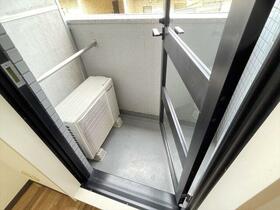 13/16 バルコニー