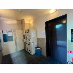 3/4 エントランス