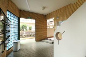 15/16 エントランス