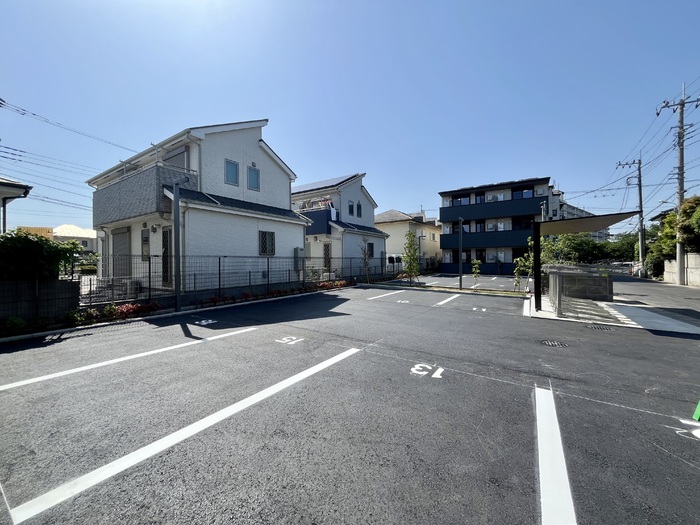 16/20 駐車場