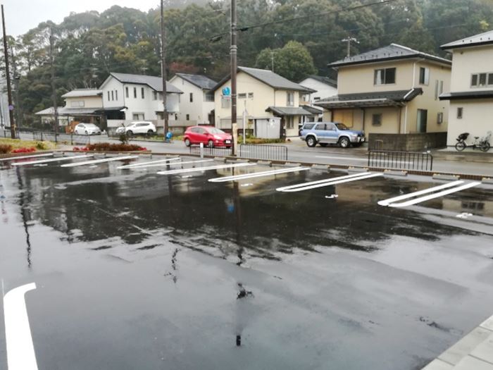 16/20 駐車場