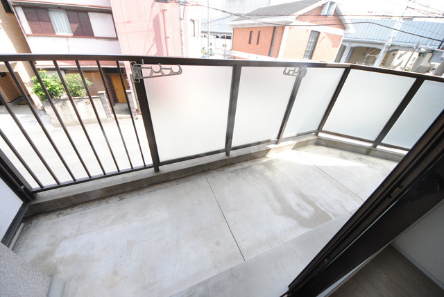 16/27 バルコニー