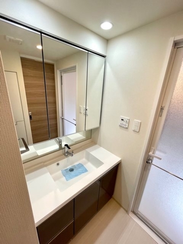 4/5 エントランス