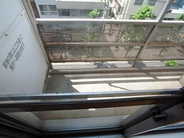 8/11 バルコニー