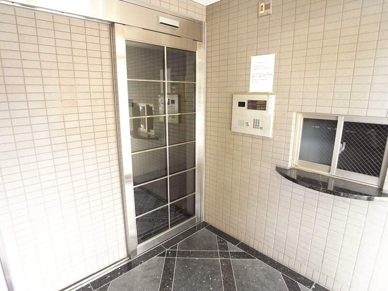 2/6 エントランス