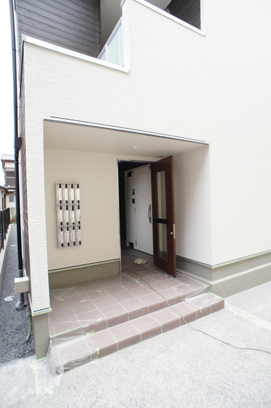 17/17 エントランス