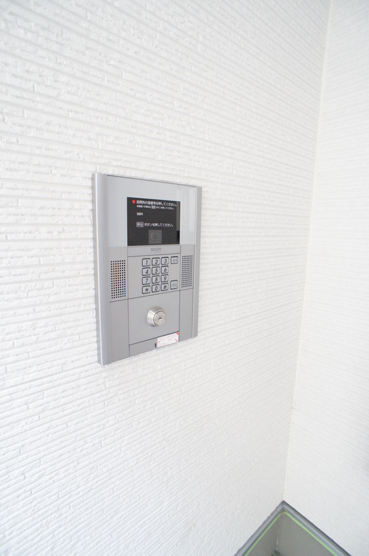 16/17 エントランス