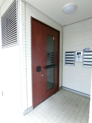 25/25 エントランス