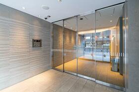 8/8 エントランス