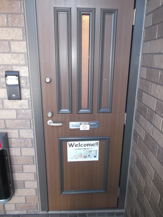 19/27 エントランス