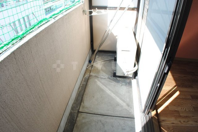 16/28 バルコニー