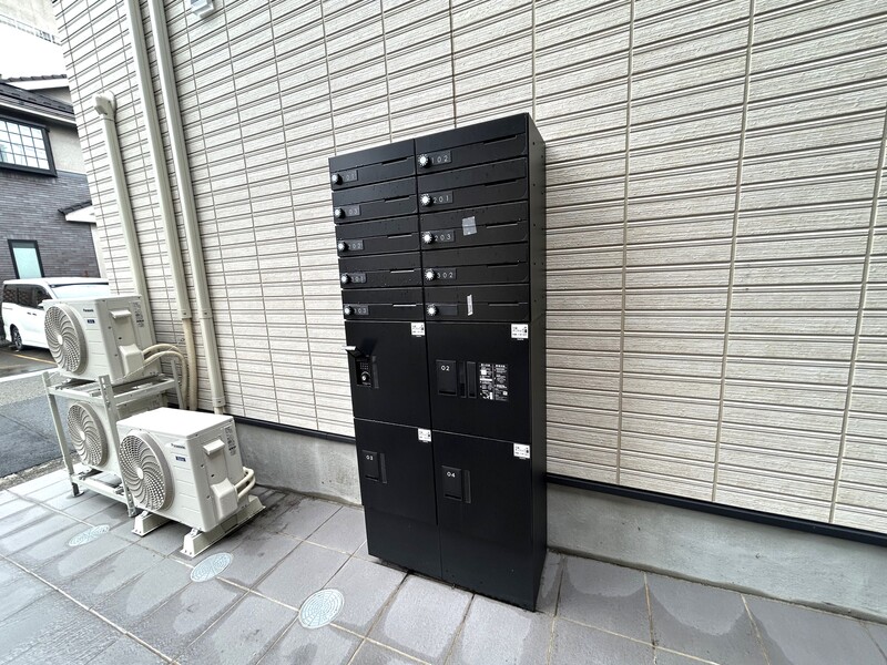 19/23 エントランス