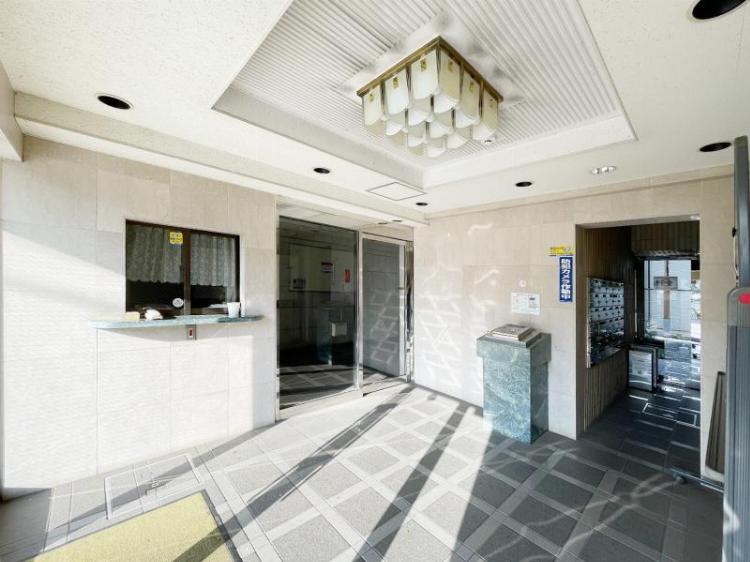 15/23 エントランス