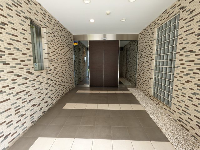 16/24 エントランス