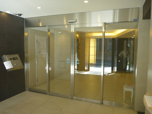 4/4 エントランス