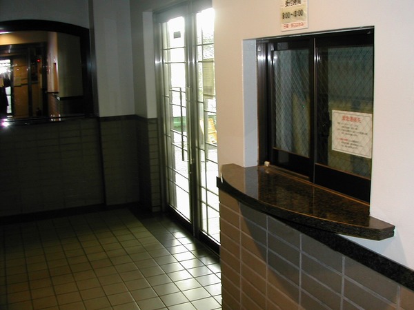 14/14 エントランス