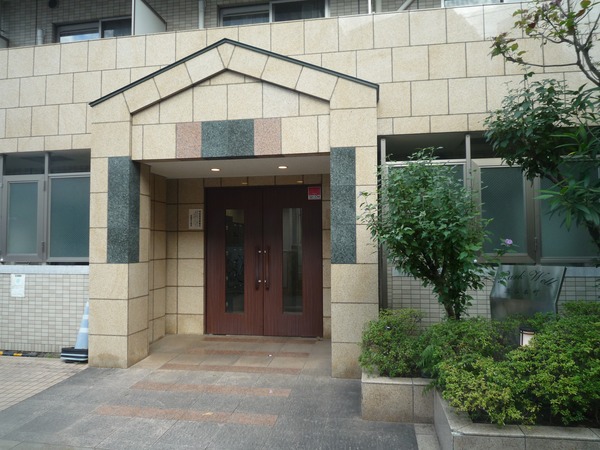 4/4 エントランス