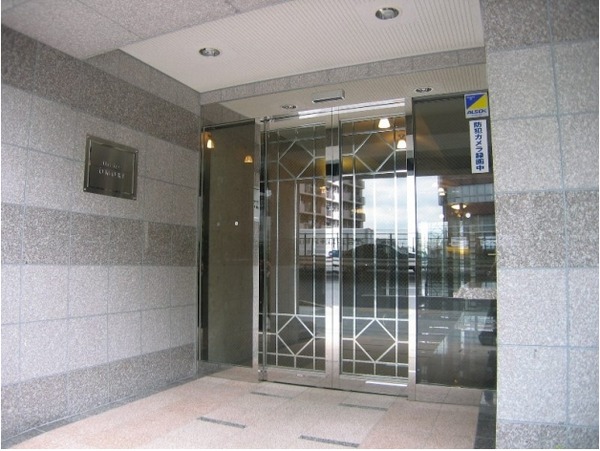 13/13 エントランス