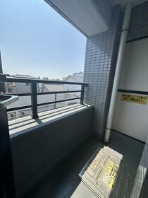 13/14 バルコニー
