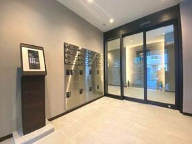 16/16 エントランス