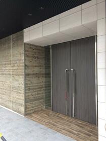 2/2 エントランス