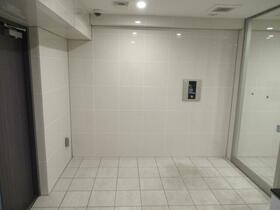 16/16 エントランス