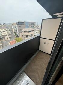 13/16 バルコニー