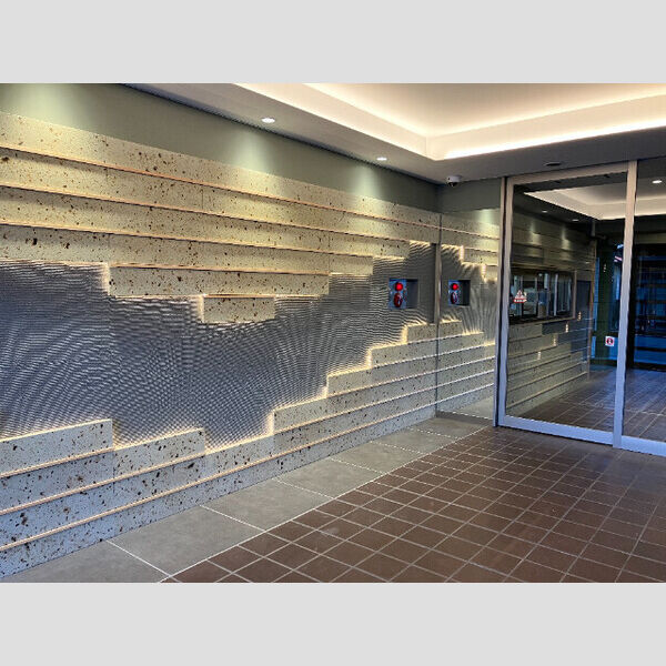 14/16 エントランス