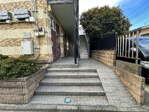 2/2 エントランス