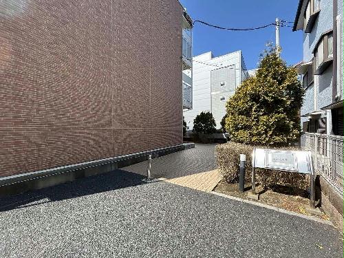 2/3 エントランス