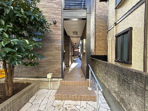 14/14 エントランス