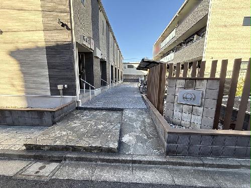 14/14 エントランス