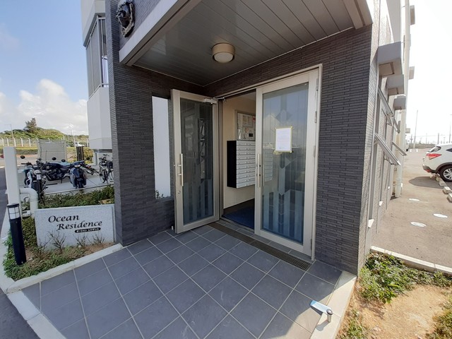 14/20 エントランス